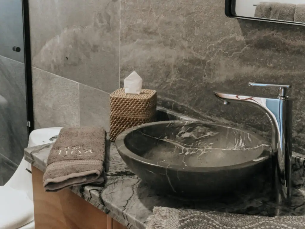Olivo - Baño